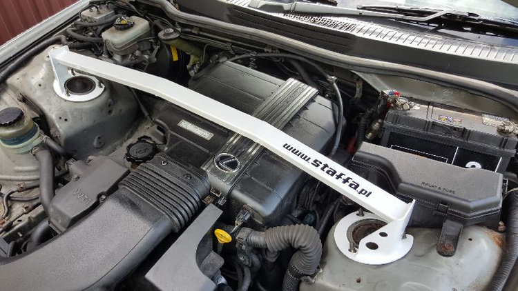 Strut Bar Lexus IS200 TurboWorks Suspension \ Strut Bars \ Front