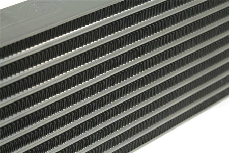 Intercooler TurboWorks 560x230x55 wejście 2,25" Tube and Fin